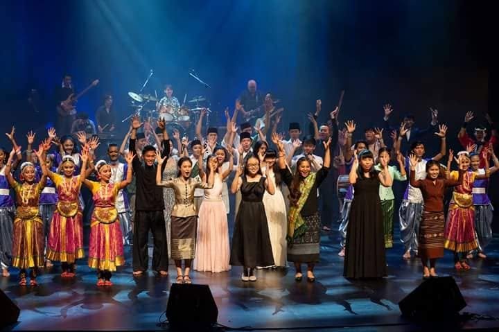 Aksi Panggung Konser Kalonica Nicx